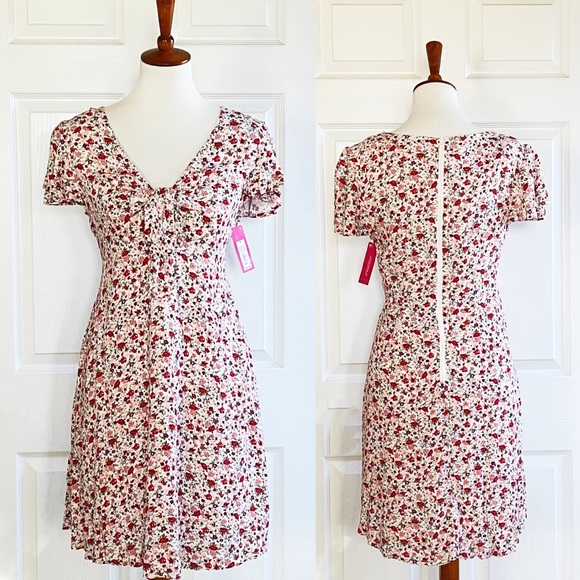 Xhilaration Dresses & Skirts - Xhilaration front tie floral dress